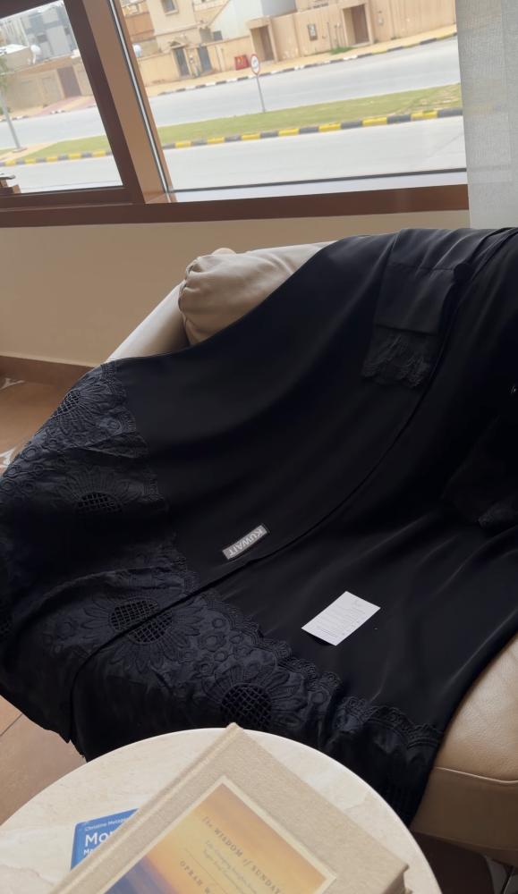 عبايه اماني