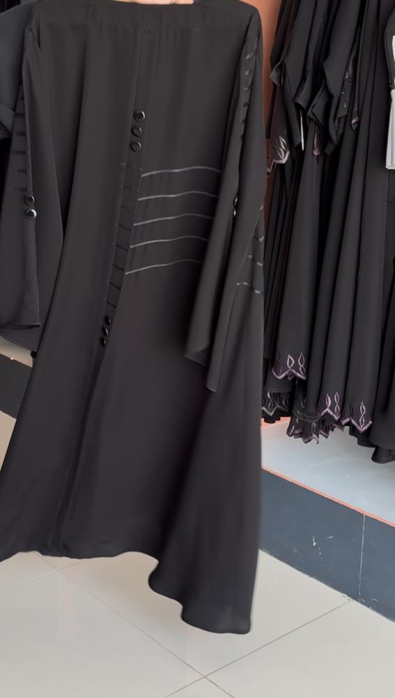 عبايه تغريد + طرحه مجانآ