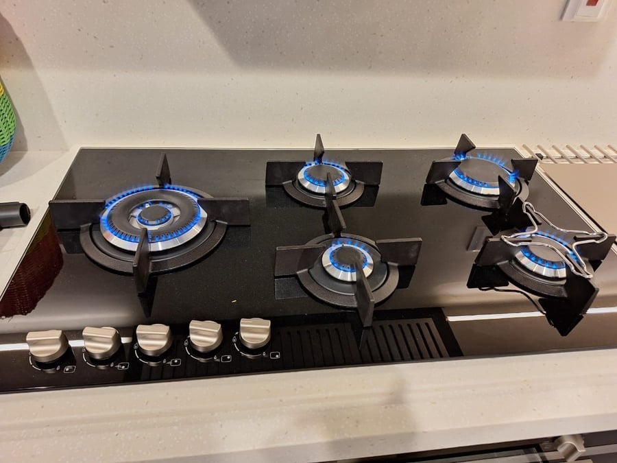Kitchen Net 5 - Level 5 Gas stove Ceramic crystal 90 cm side eye triple burners - auto ignition with one press of a button - flame cut-off safety device - front switches - Italian manufacturing MP2201005