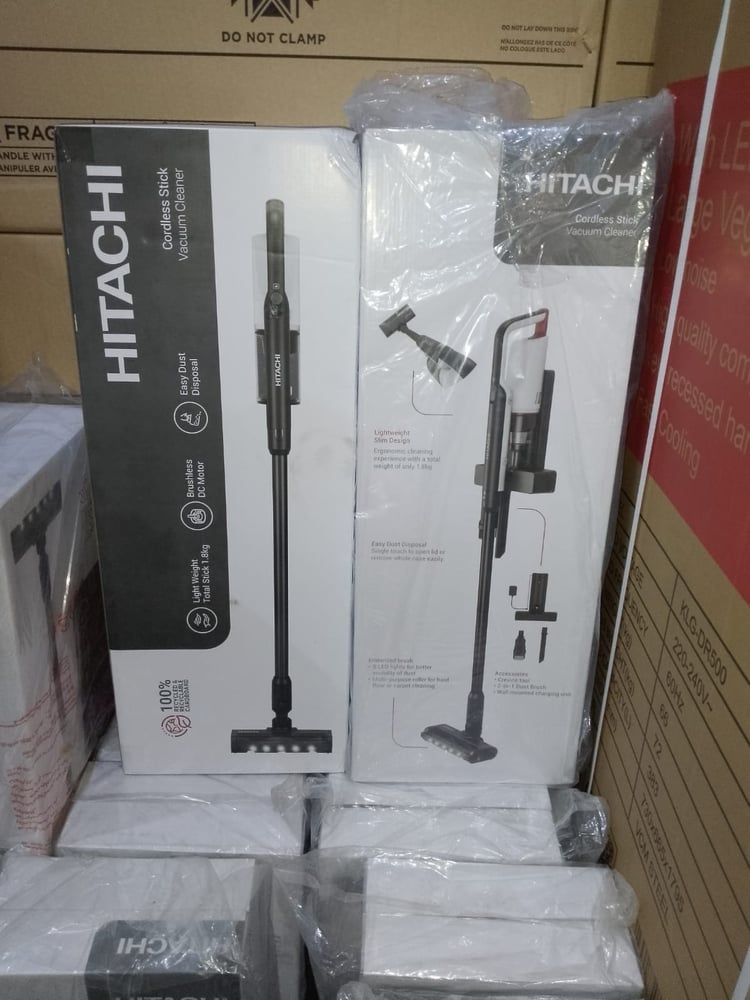 هيتاشي Hitachi مكنسة لاسلكية بعصا 250 واط خفيفة الوزن 0.4 لتر مزودة بمحرك BLDC وإضاءة LED وفلاتر H10 قابلة للغسيل ومدة تشغيل 40 دقيقة – أبيض – موديل PV-X90NPW