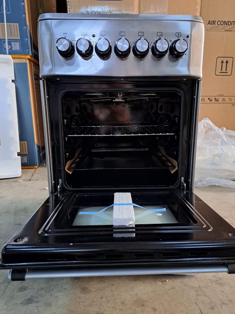 General Golden - Electric stove equipped with 4 heating plates, mechanical timer, and double glass oven door - GNG5055ELE