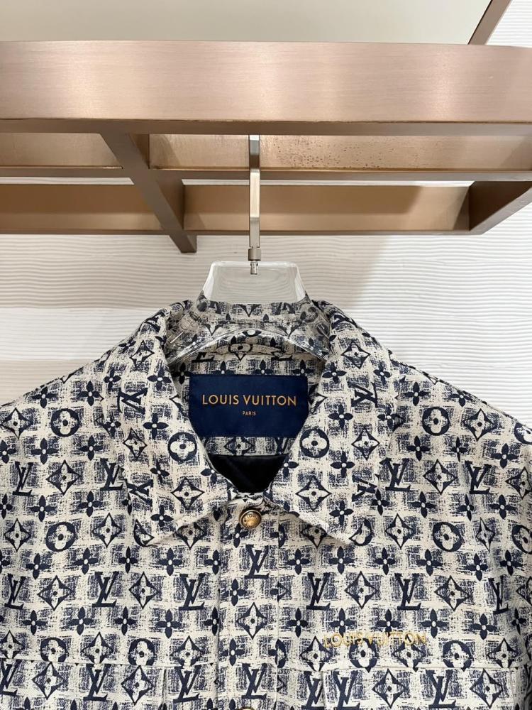 جاكيت LV
