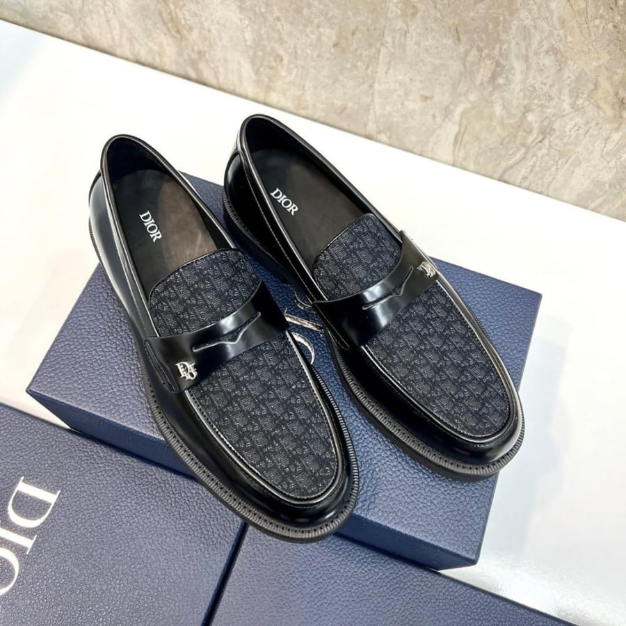 Dior shoe