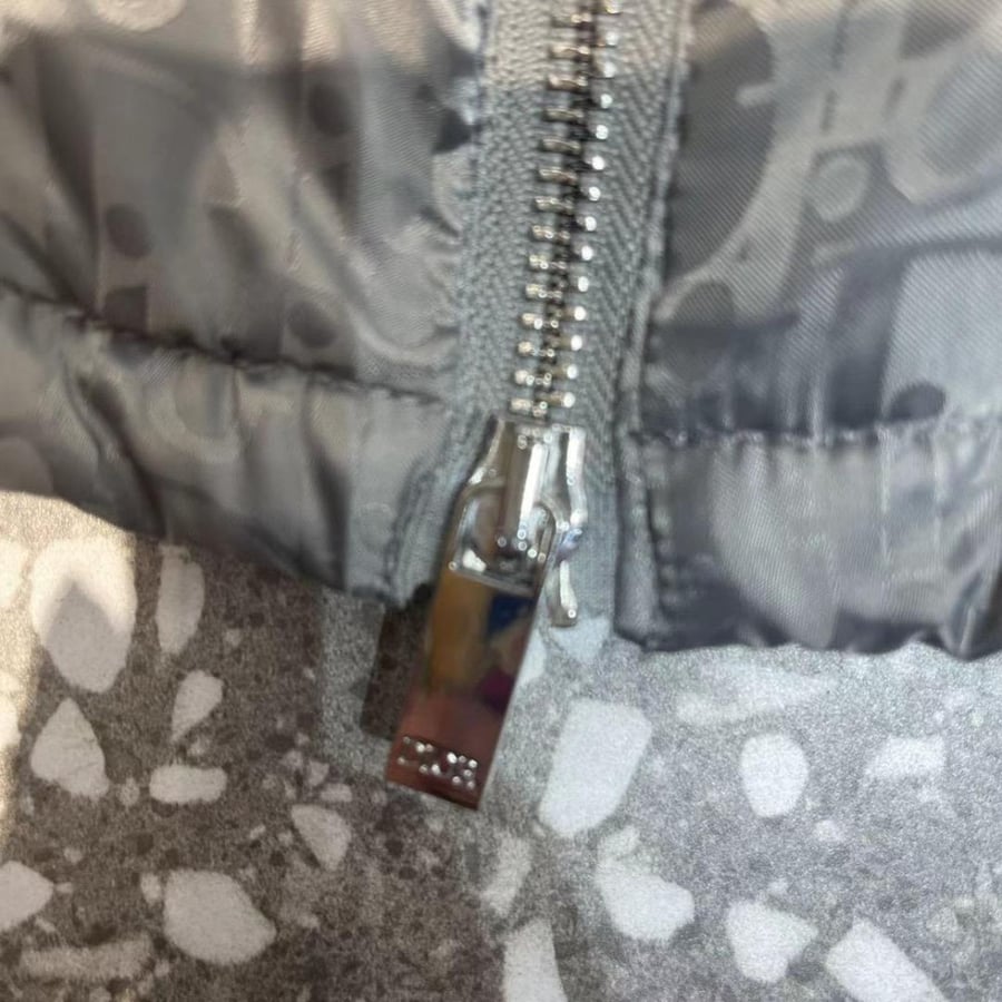 جاكيت ديور