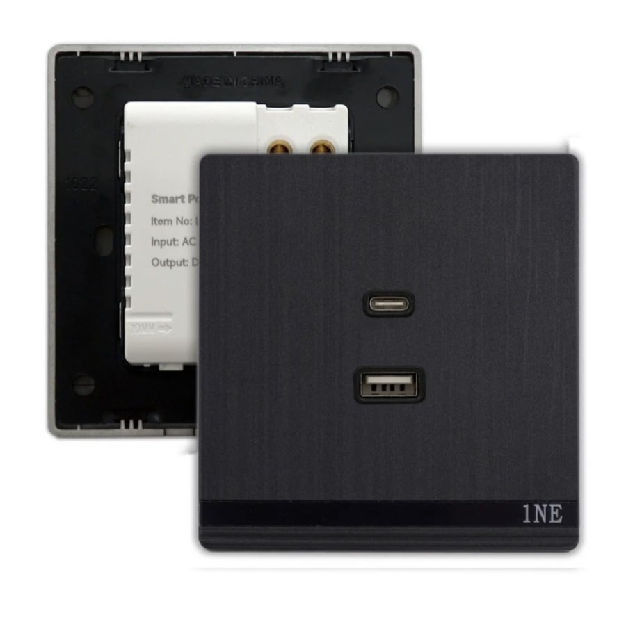 فيش 1NE منفذ شاحن جوال USB و Type C.