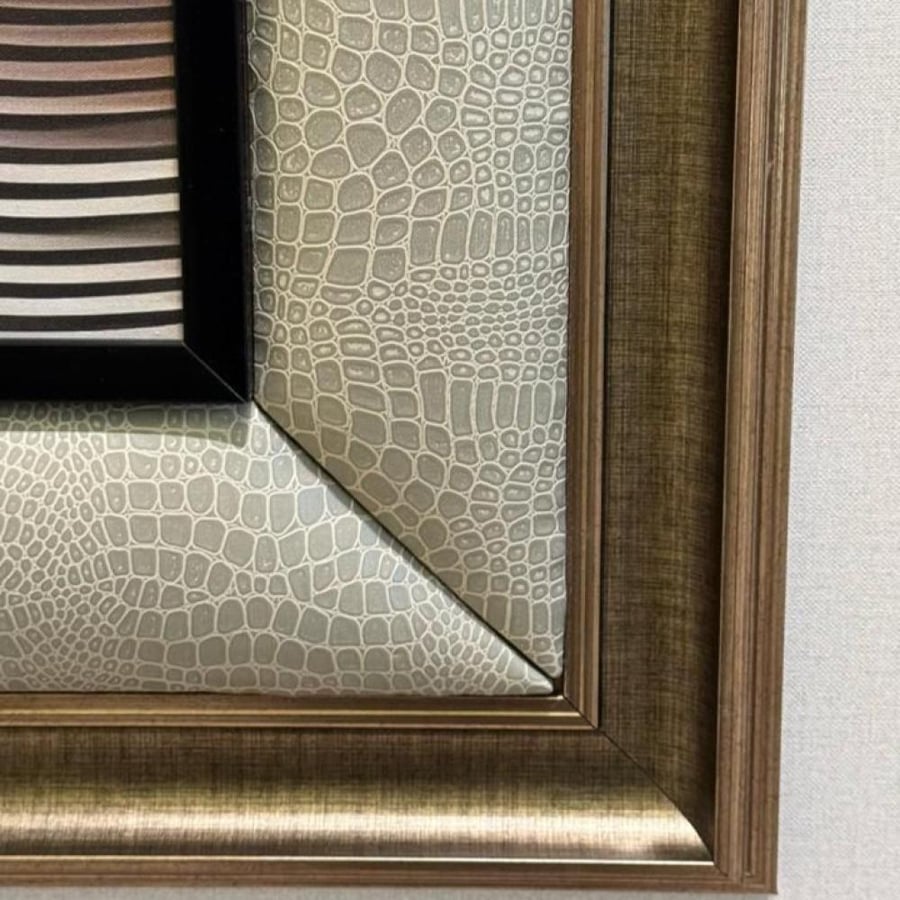 Corrugated leather