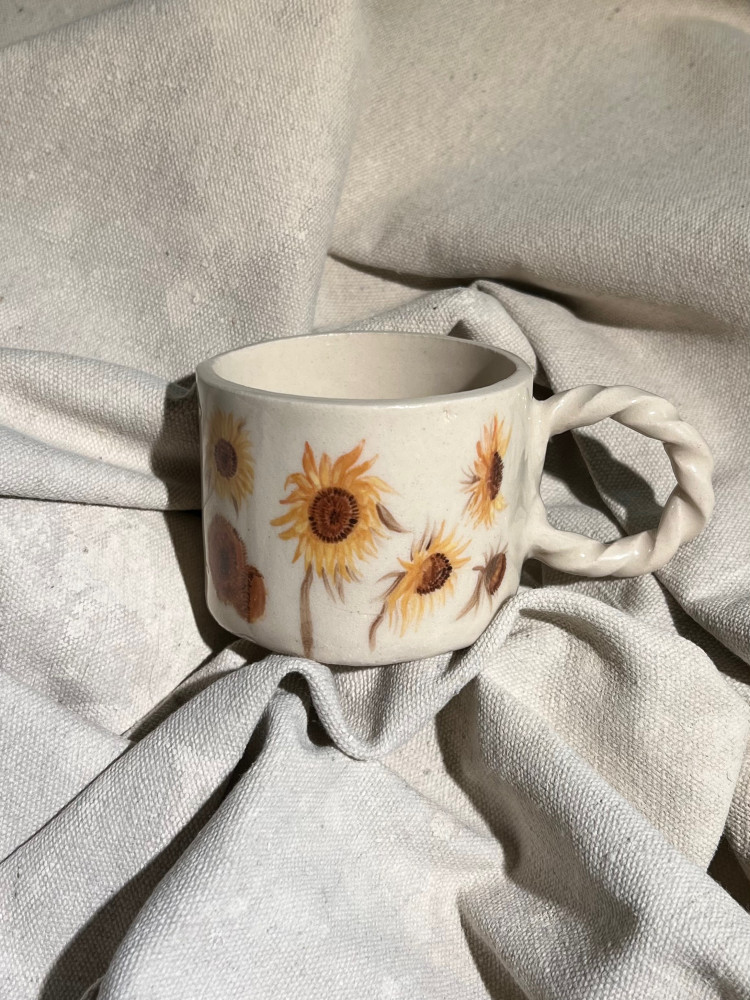 كوب sunflower حسب الطلب - مدة التنفيذ ٤-٦ أسابيع