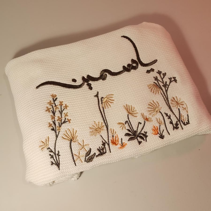 بطانية مواليد زهور