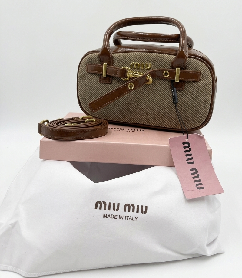 MIU MIU