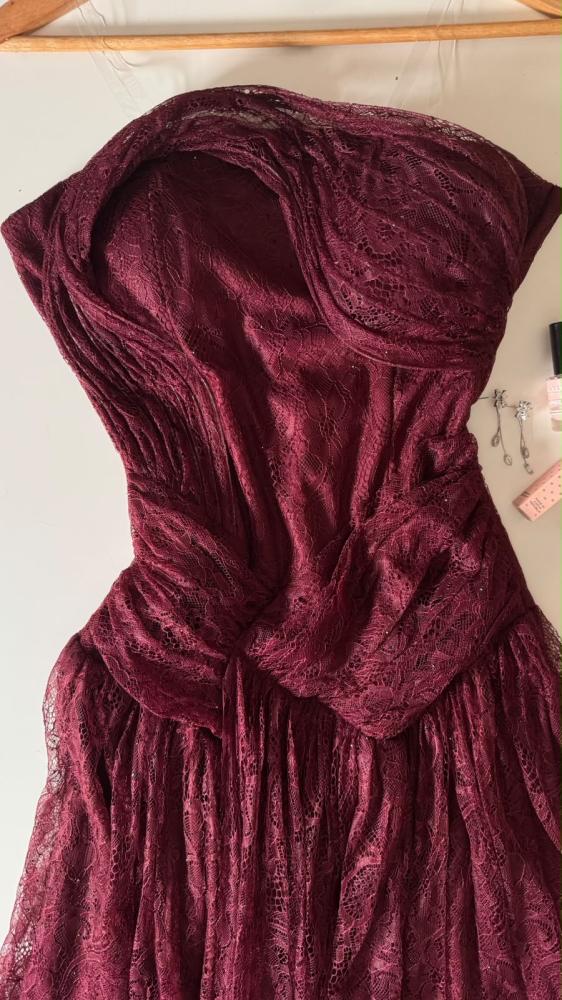 فستان دانتيل خيال