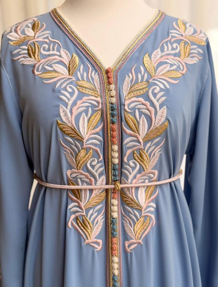 قفطان أزرق سماوي بلمسات زهرية ولؤلؤية - Sky Blue, Blush Pink & Pearl White