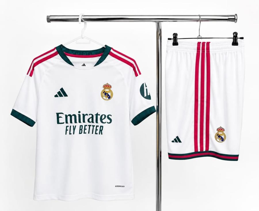 طقم ريال مدريد رجالي2027