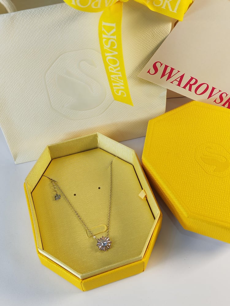 سلسال ماستر كوالتي – بتغليف فاخر  من Swarovski