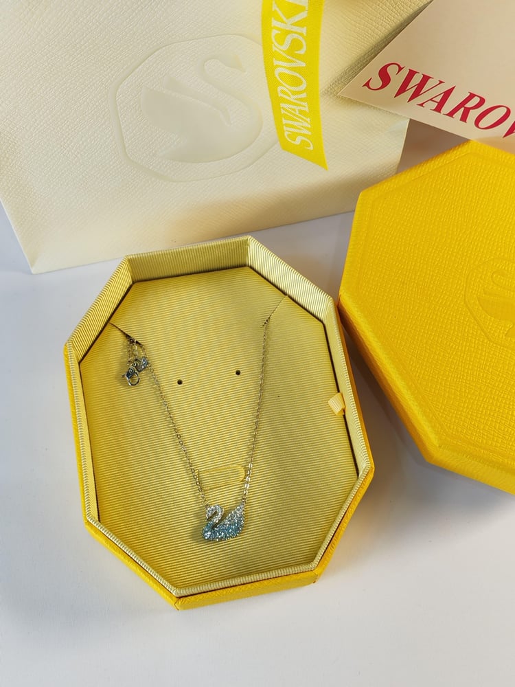 سلسال ماستر كوالتي – بتغليف فاخر  من Swarovski