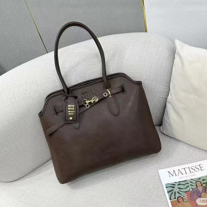 Miu miu aventur bag