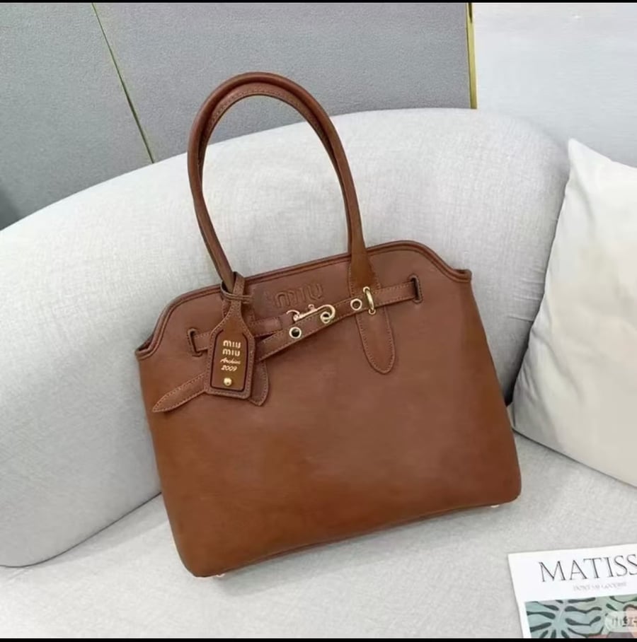 Miu miu aventur bag