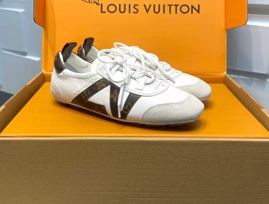Lv sneakers
