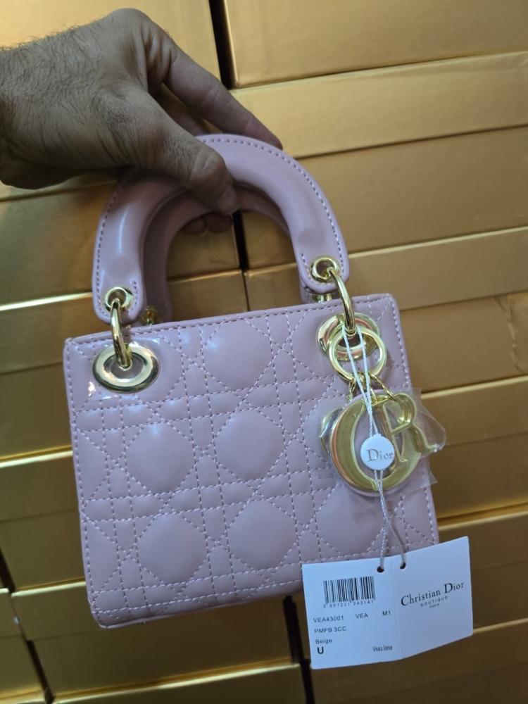 شنطه ديور