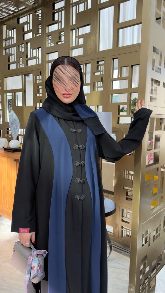 عباية D70054 - بقماش كريب كوبرا بتدخيلات مزين بازرة - كحلي