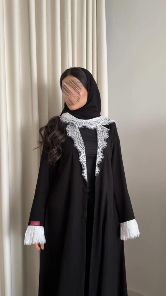 عباية D6044 - بليزر بدون بطانة بقماش كريب كوبرا بدانتل بالياقو والاكمام - ابيض