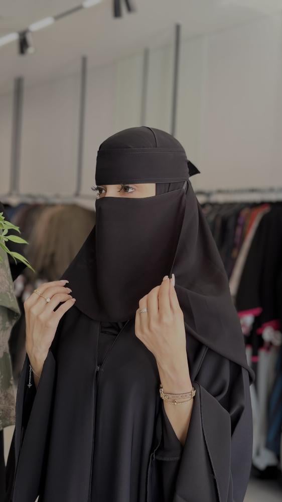 نقاب D6037 - عادي وسط مغاط مائل ربط عريض