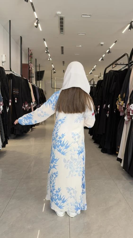 D5108 - عباية اطفال بقماش شيفون مبطن مطبع اورارق - سماوي