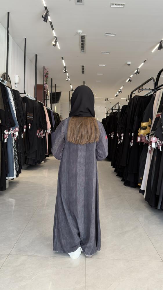 D5108 - عباية اطفال بقماش شيفون مبطن مخطط - رمادي