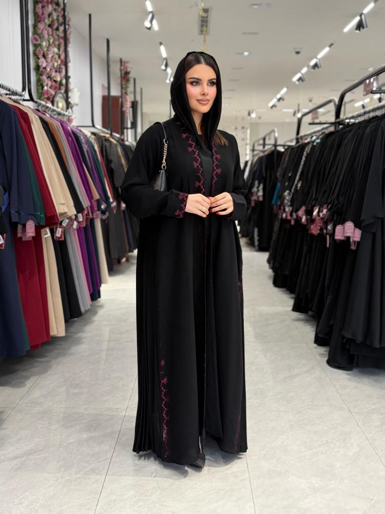 عباية D890 - بقماش ملكي بتطريز انيق كسرات جوانب كلوش - عنابي