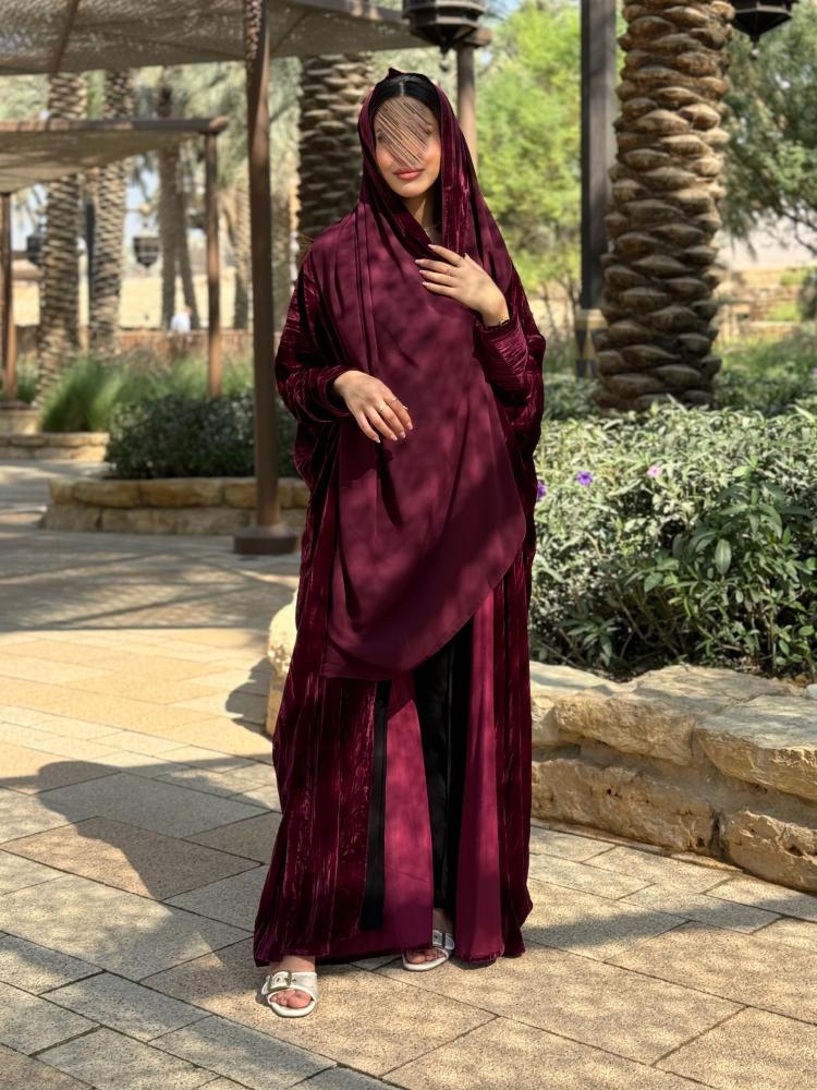 D172- عنابي