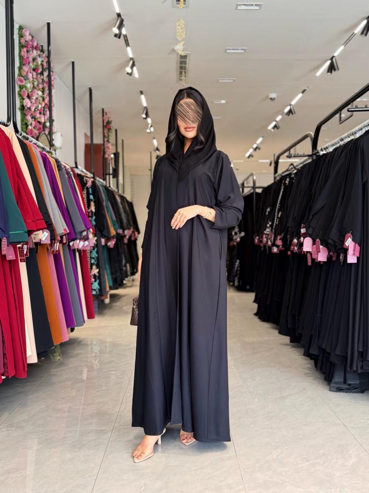 عباية D905 بقماش انترنت نص كلوش بجيوب جانبية - اسود
