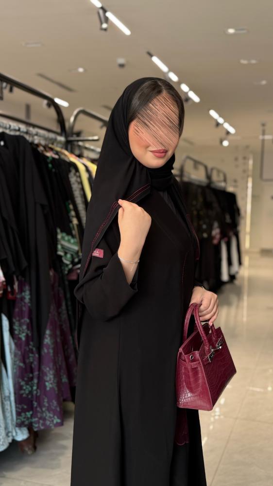 عباية D5144 - بقماش كريب ملكي نص كلوش بتطريز وردة - عنابي