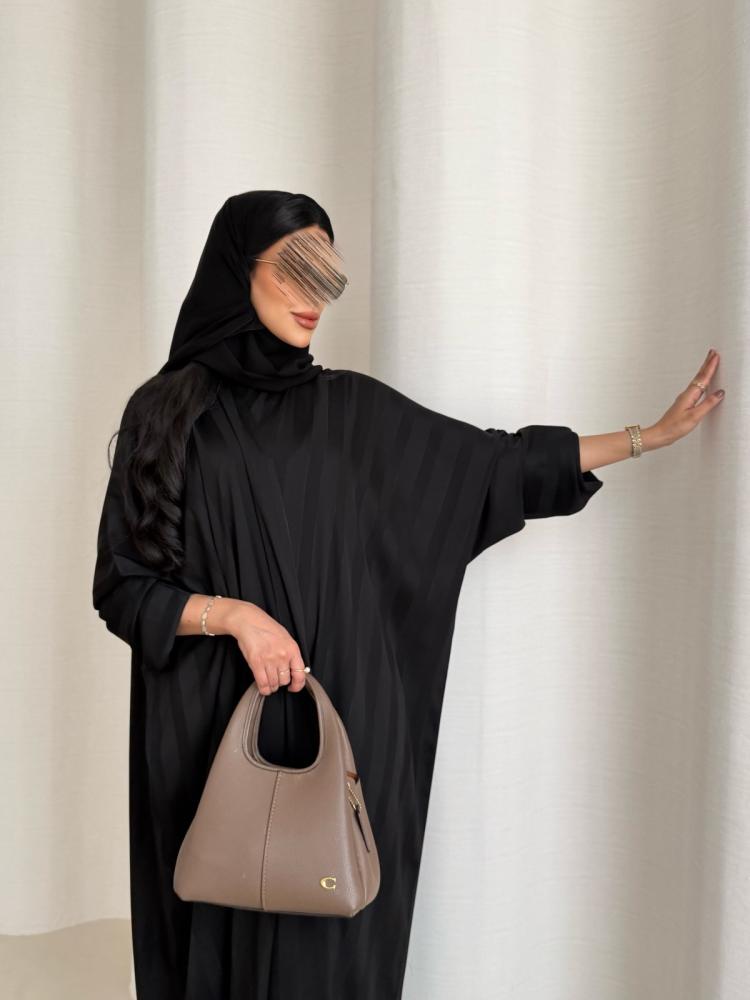 عبايه D5059 -قماش حرير ارمني دكتال اسود