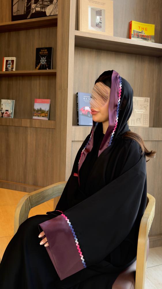D70035 - عباية بقماش نواعم نص بشت -  برعندي
