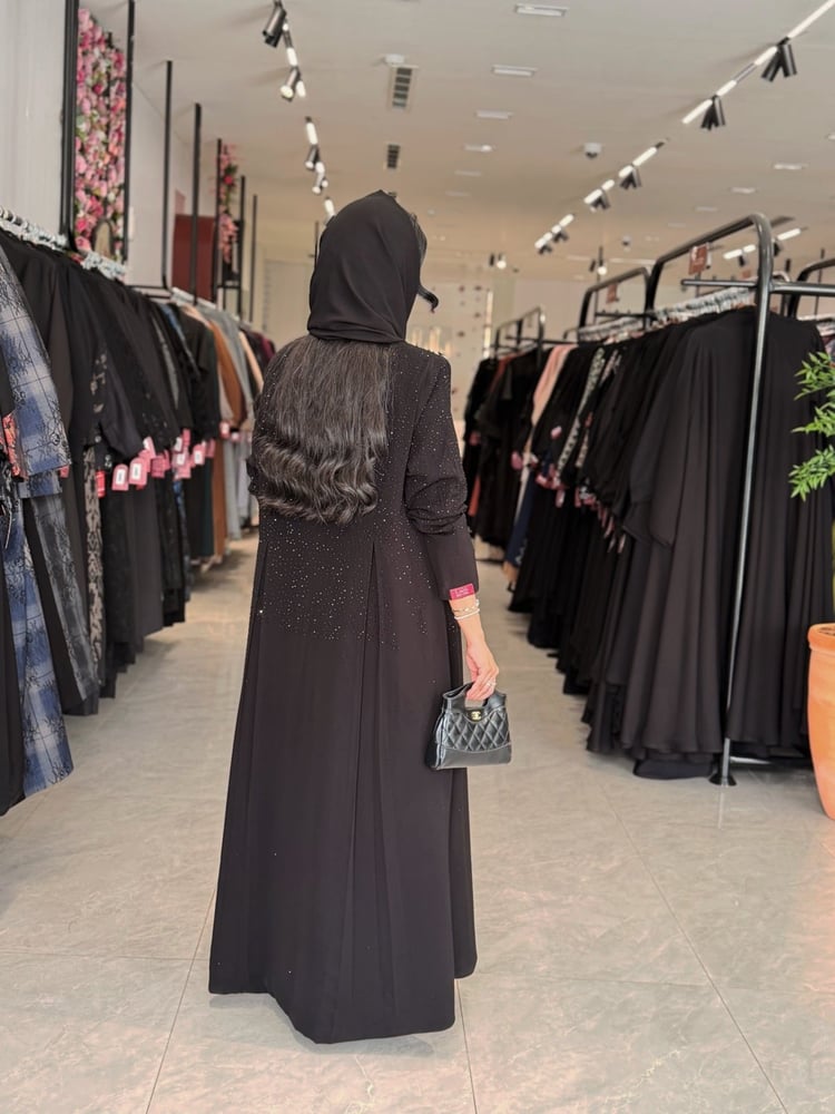 عباية D996 - بليزر بقماش كريب ملكي بفصوص - اسود