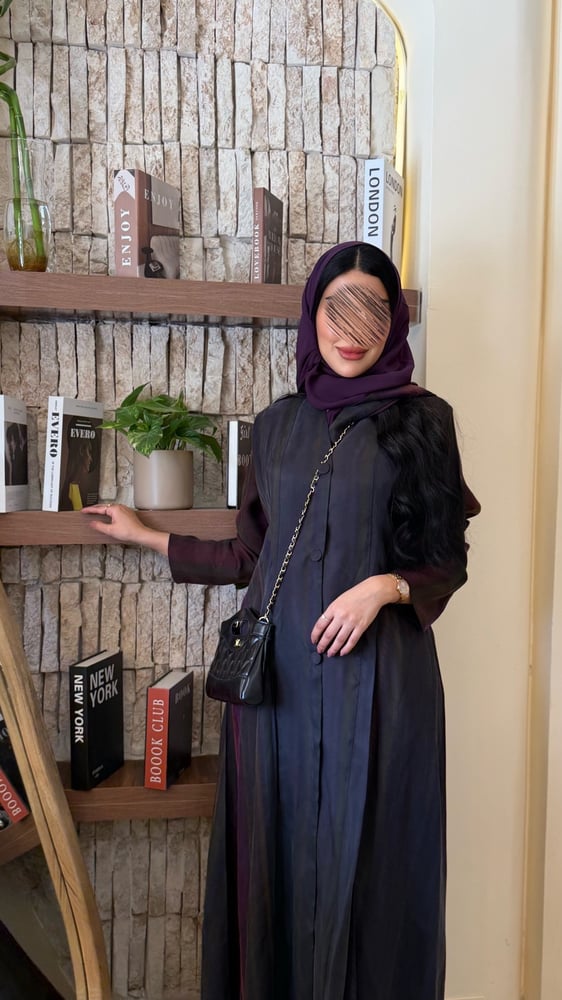 عباية D5042 - قماش حرير تركي بتقليمة مموجه ربع كلوش - بنفسجي الغسيل بخار وجاف
