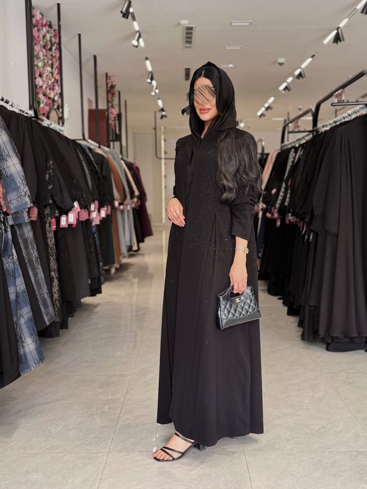 عباية D996 - بليزر بقماش كريب ملكي بفصوص - اسود