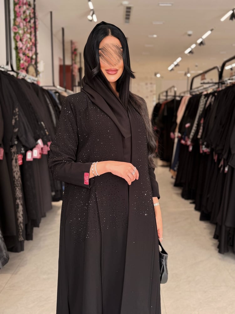عباية D996 - بليزر بقماش كريب ملكي بفصوص - اسود