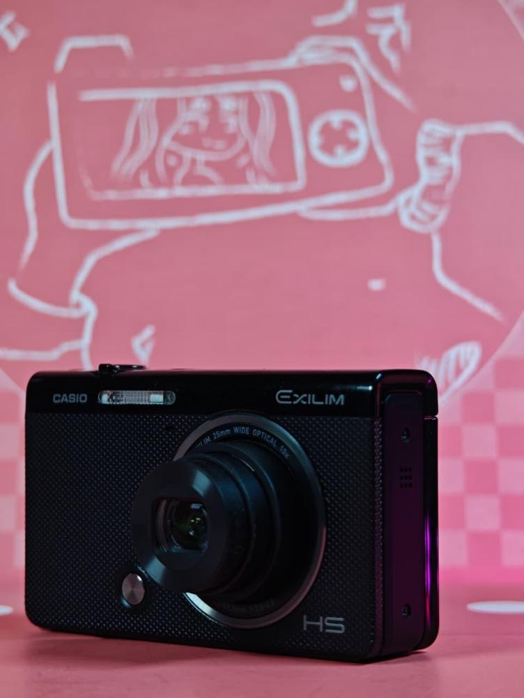 كاميرا رقميه Casio EX-FC500