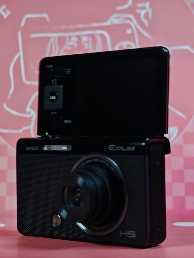 كاميرا رقميه Casio EX-FC500