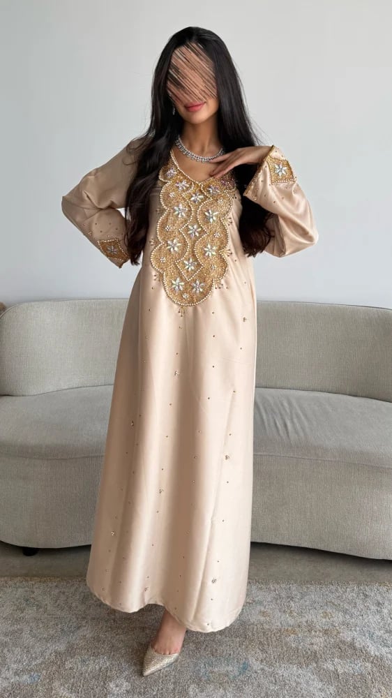 مخور أنثوي بشك كرستالي بلون البيج