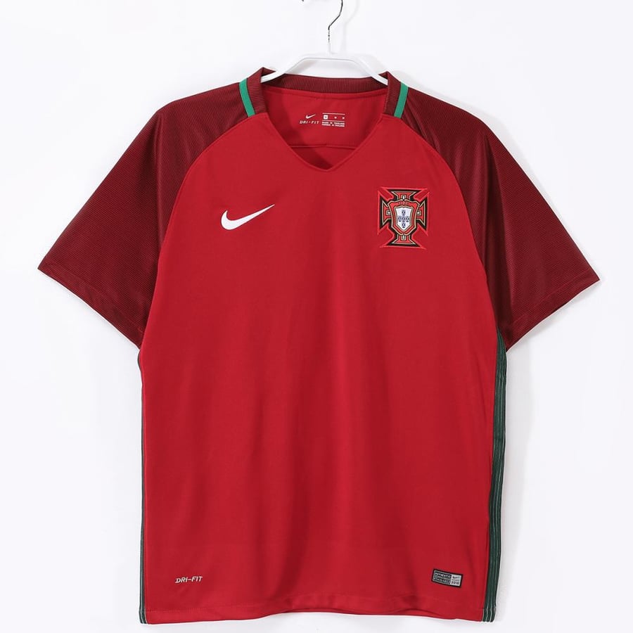 تيشيرت كلاسيك منتخب البرتغال