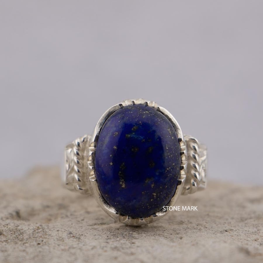 Ring with lapis lazuli stone, Al-Sharif craftsmanship