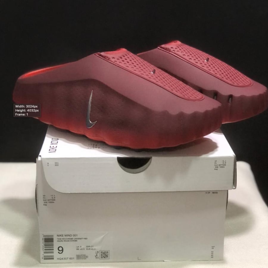 Nike Mind 001 “ Red”