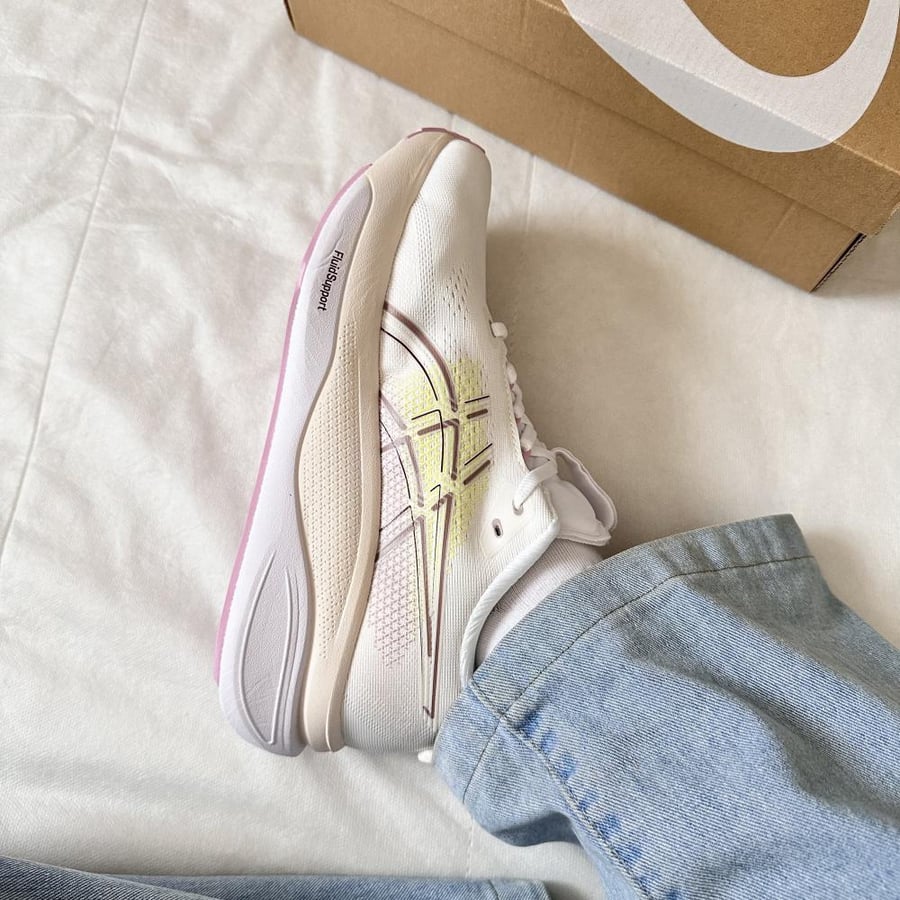 GEL-KAYANO 33 ' White/Hazy
