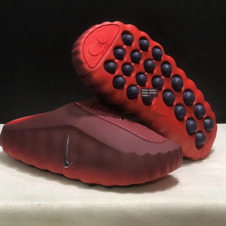 Nike Mind 001 “ Red”
