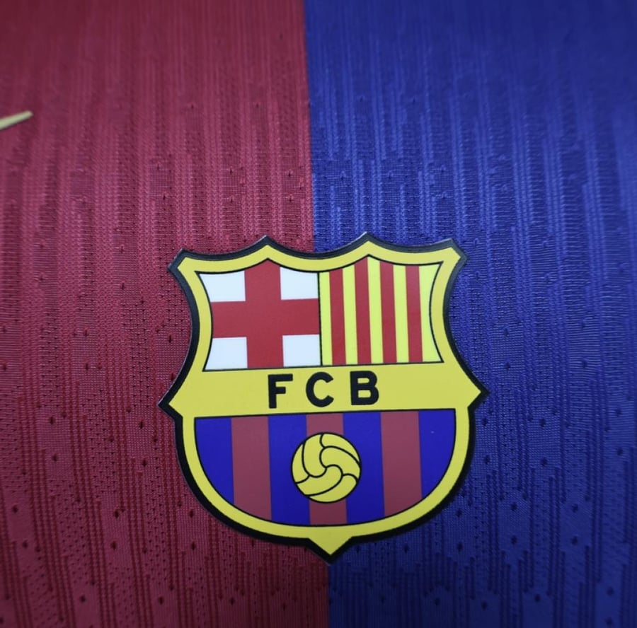 برشلونة الاساسي 24/25 ( فئة لاعبين )