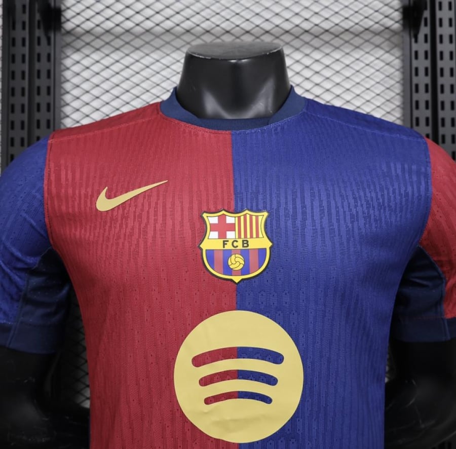 برشلونة الاساسي 24/25 ( فئة لاعبين )