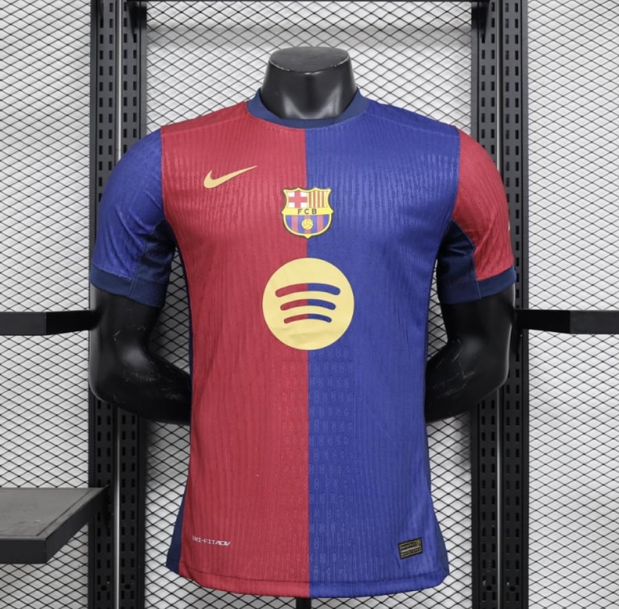 برشلونة الاساسي 24/25 ( فئة لاعبين )