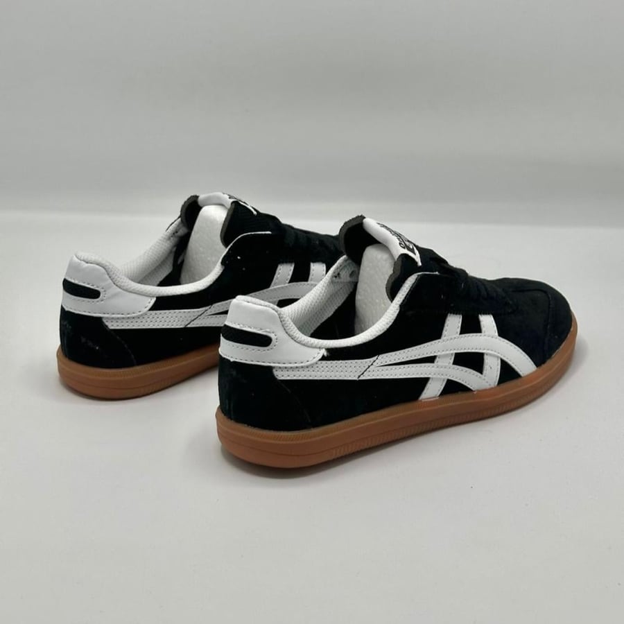 ONITSUKA TIGER