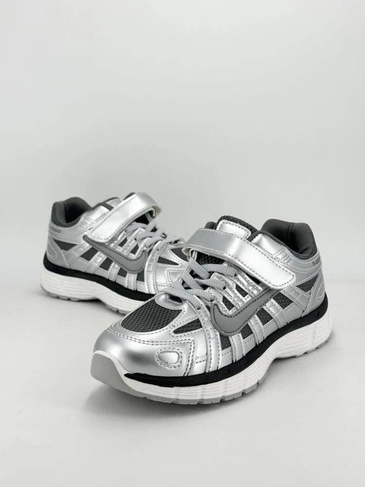 ولادي بناتي  Nike
